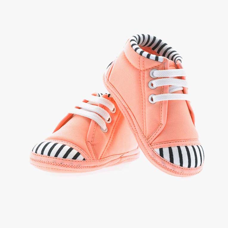 chaussures en tissu pour bébé