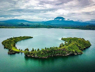 Santorini Island's Weekend Vacation